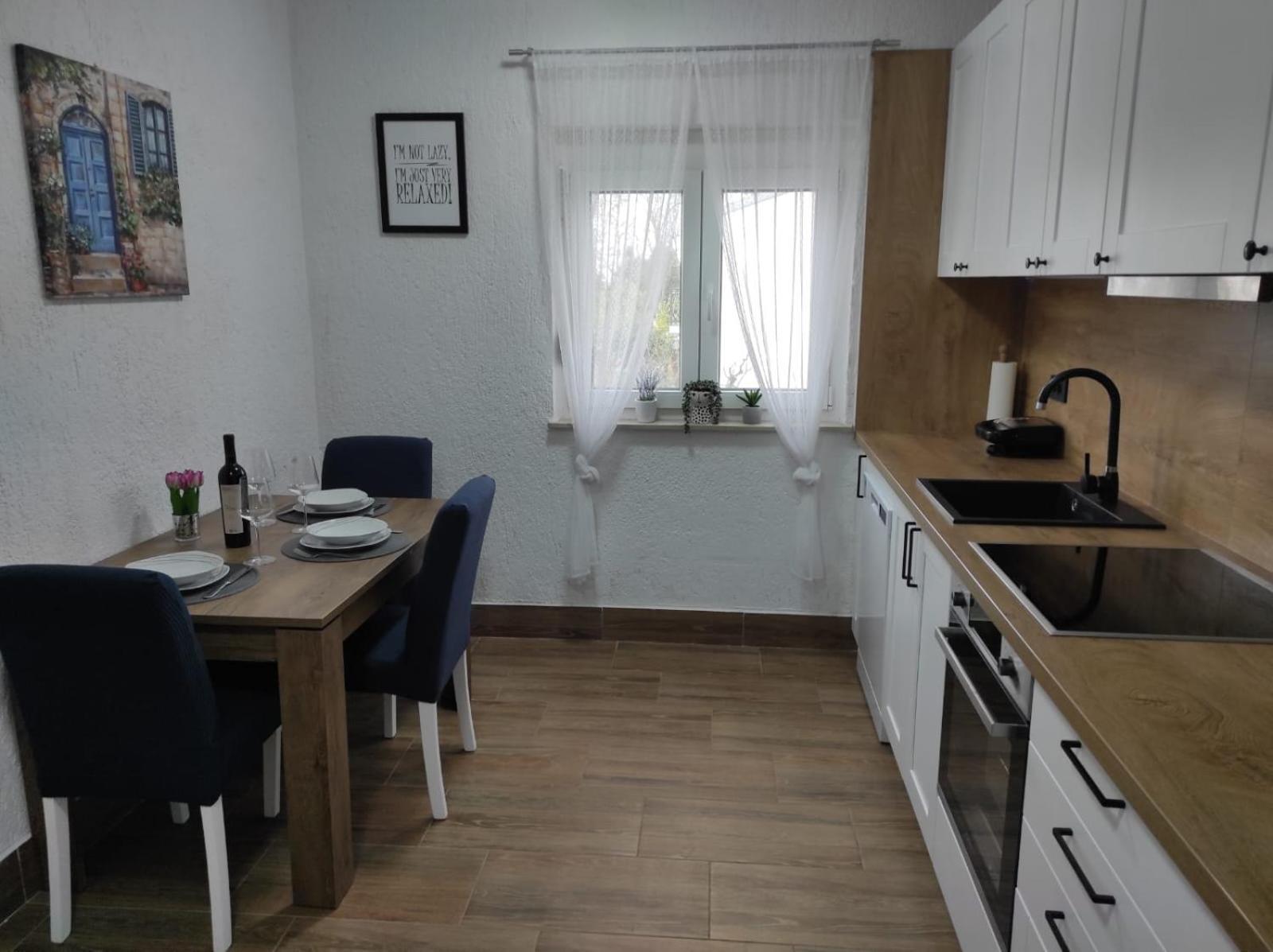 Apartman Jenny-Porec Kosinozici Exterior photo